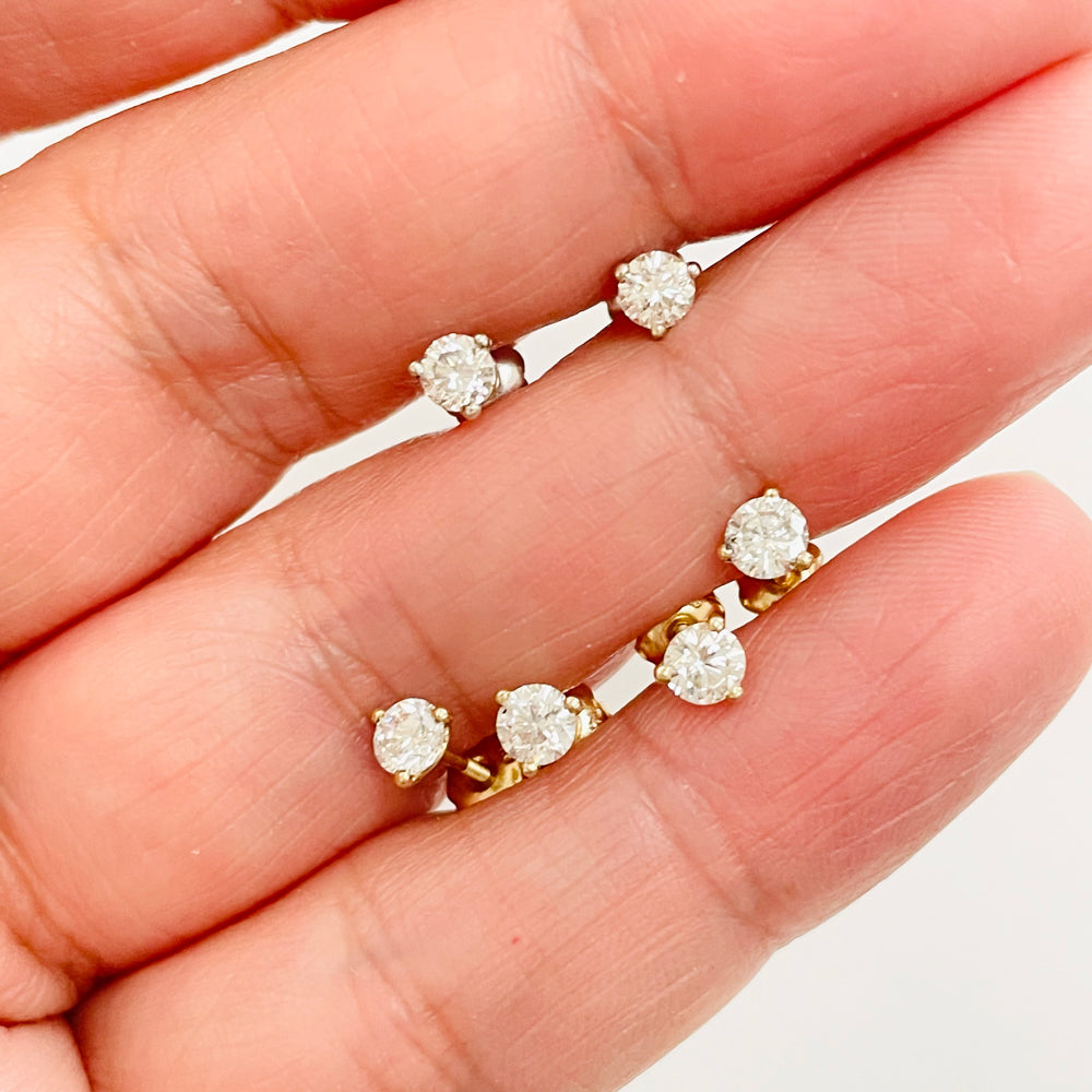 1/4 CTW Diamond Stud Earrings