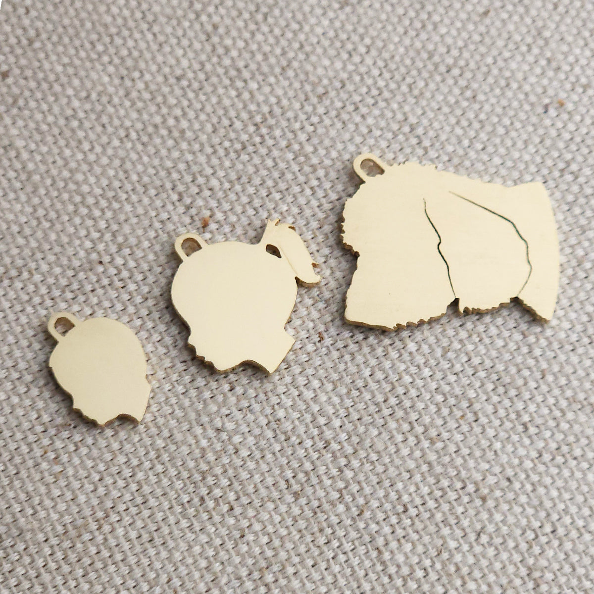 10K Silhouette Charm (Large) - Vana Chupp Studio