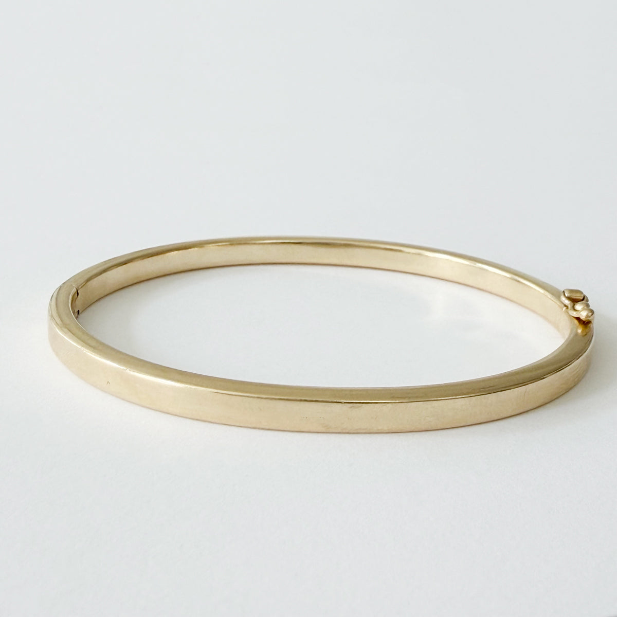 14K Yellow Hinged Bangle