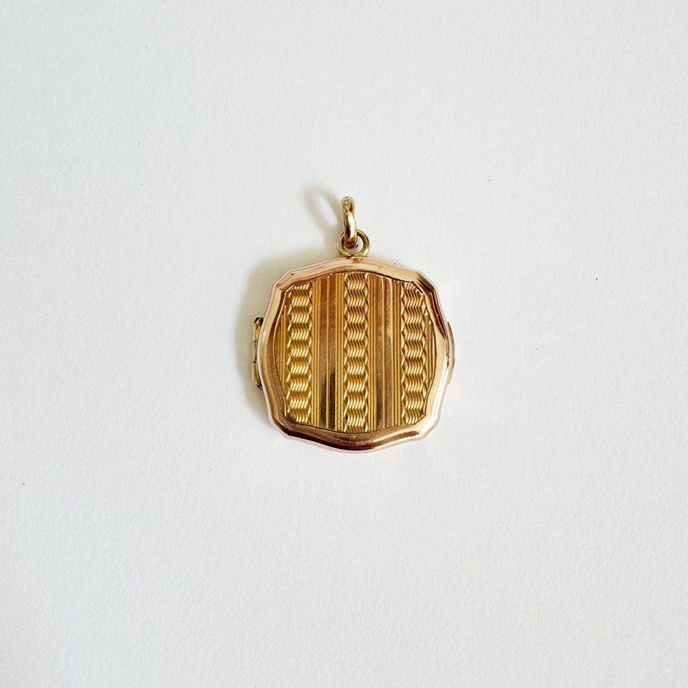 Vintage 9K Gold Ornate Locket