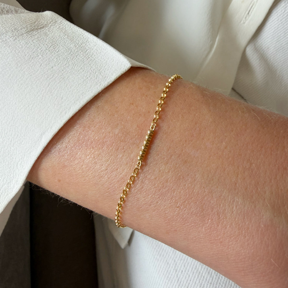14K Yellow Gold Beaded Charm Rolo Bracelet - 7 inch