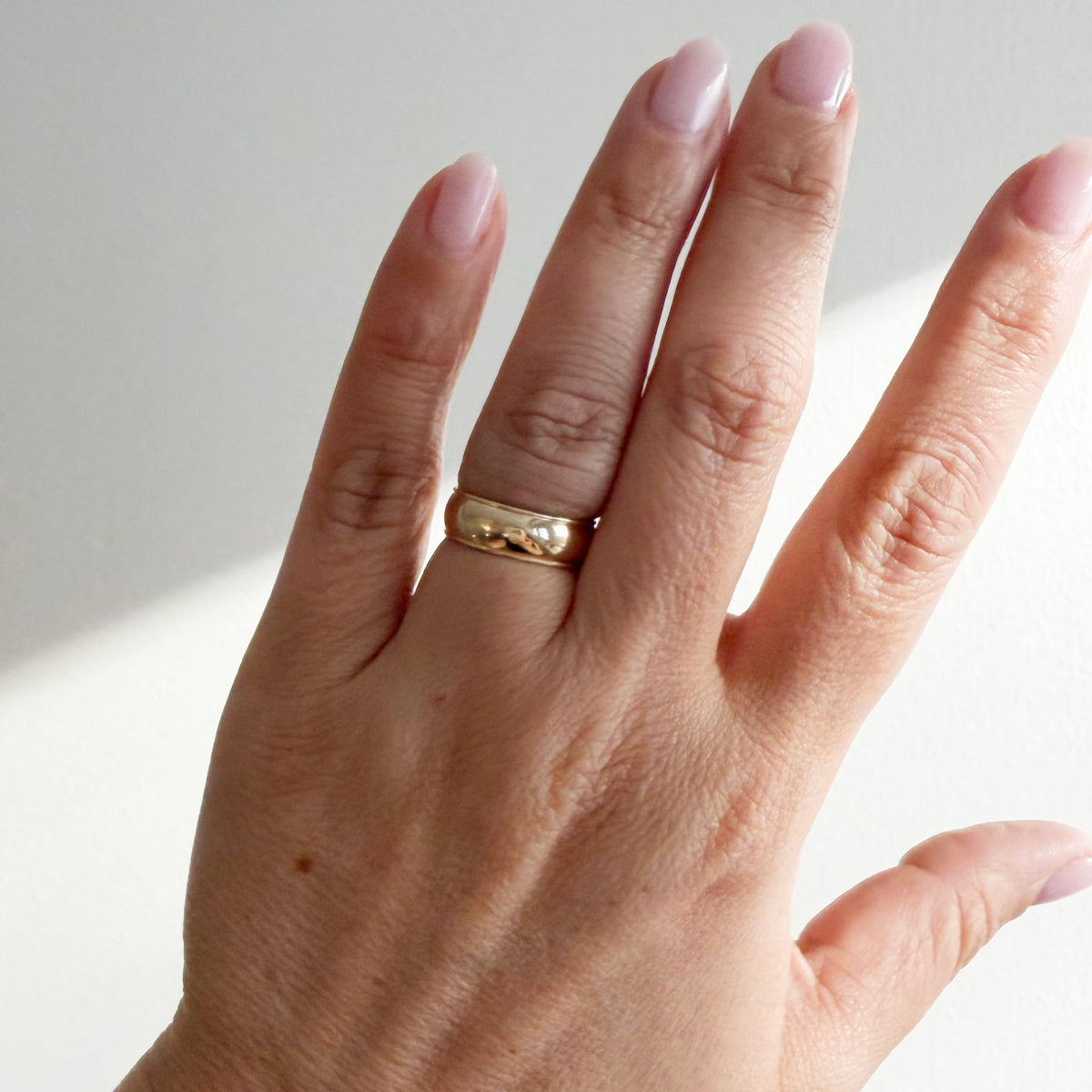 14K Cigar Band Ring - Size 5.5