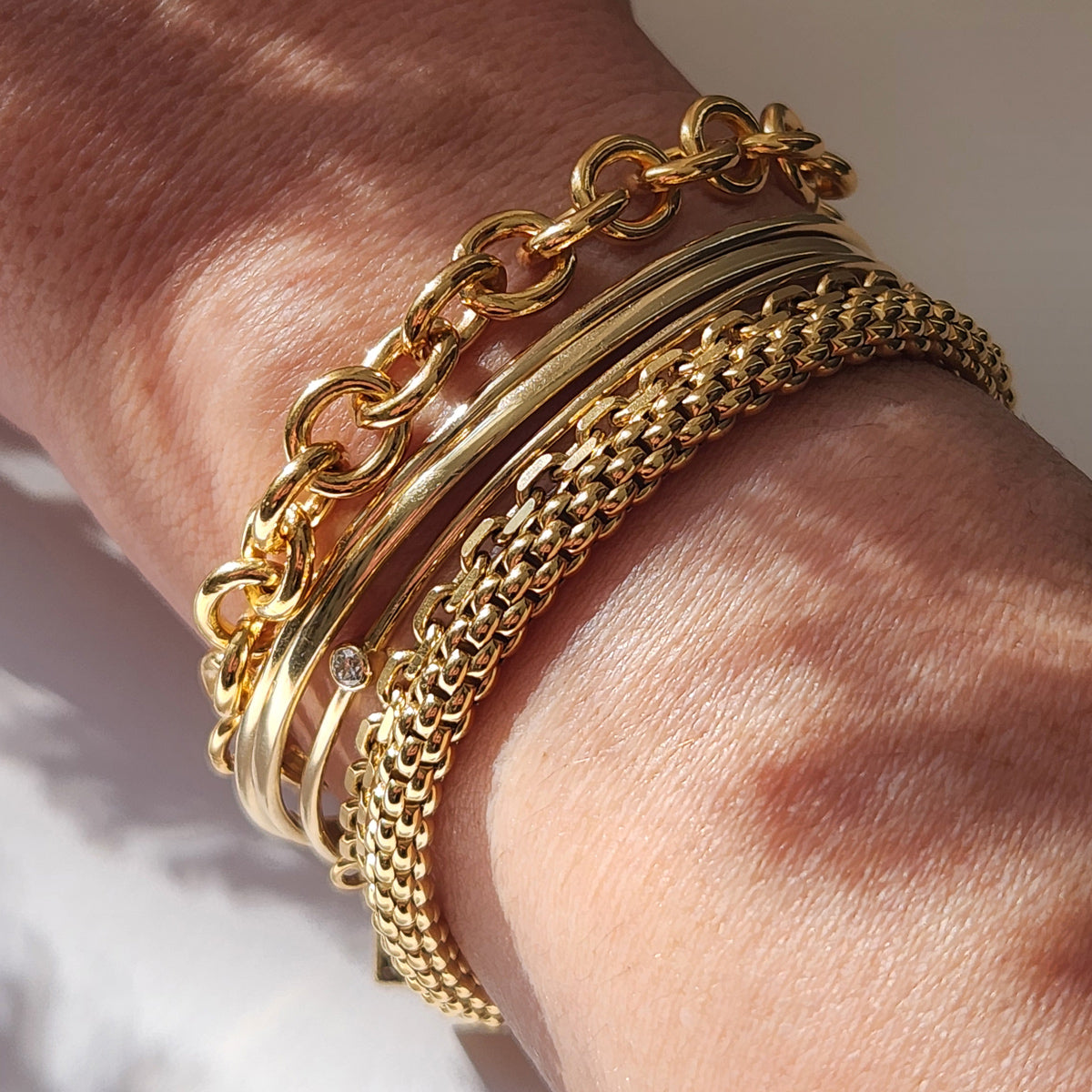 14K Gold Filled Round Link Bracelet - Vana Chupp Studio