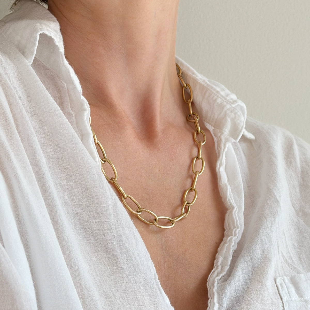 14K Yellow Gold 9 mm Oval Link Necklace - 20 inch