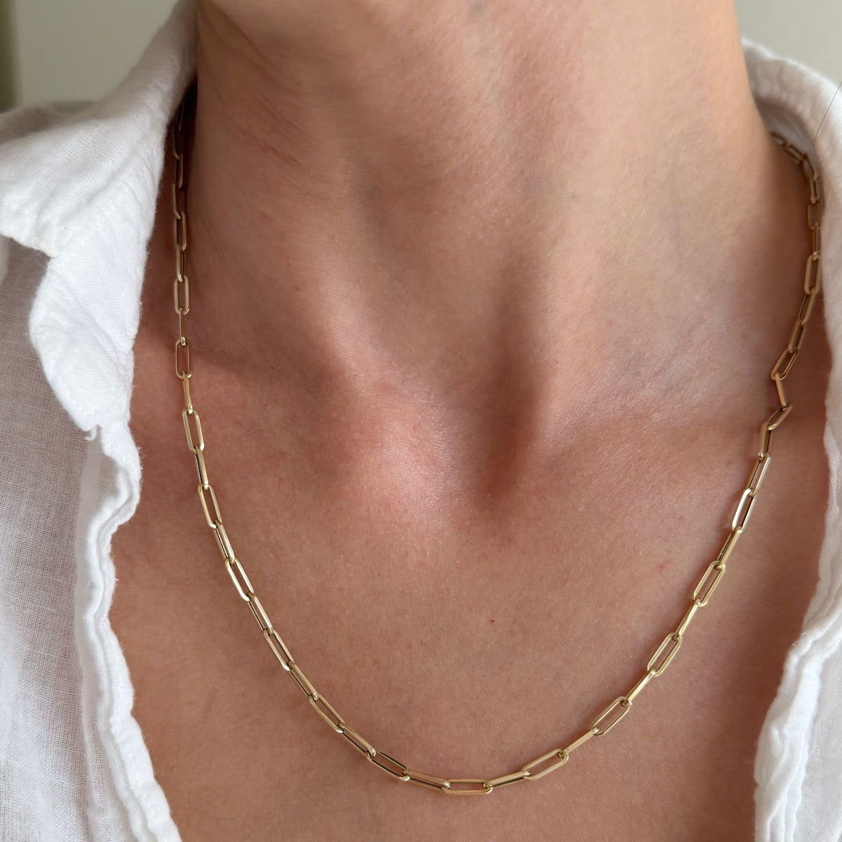 14K Yellow Gold Medium Weight Paperclip Chain Necklace - 20 inch