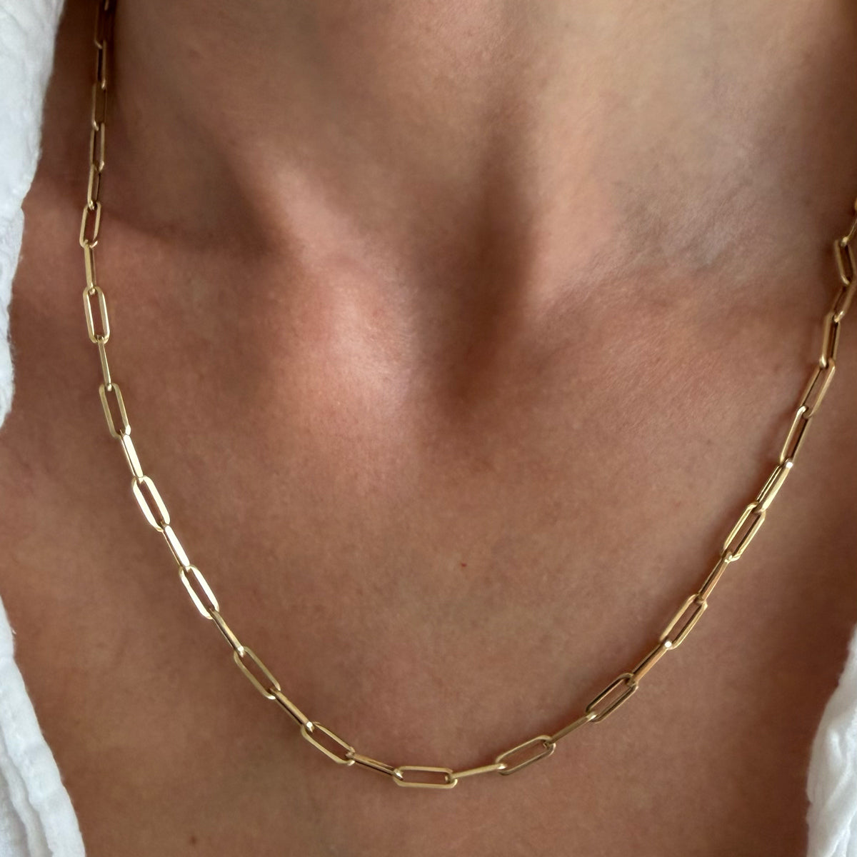14K Yellow Gold Medium Weight Paperclip Chain Necklace - 20 inch