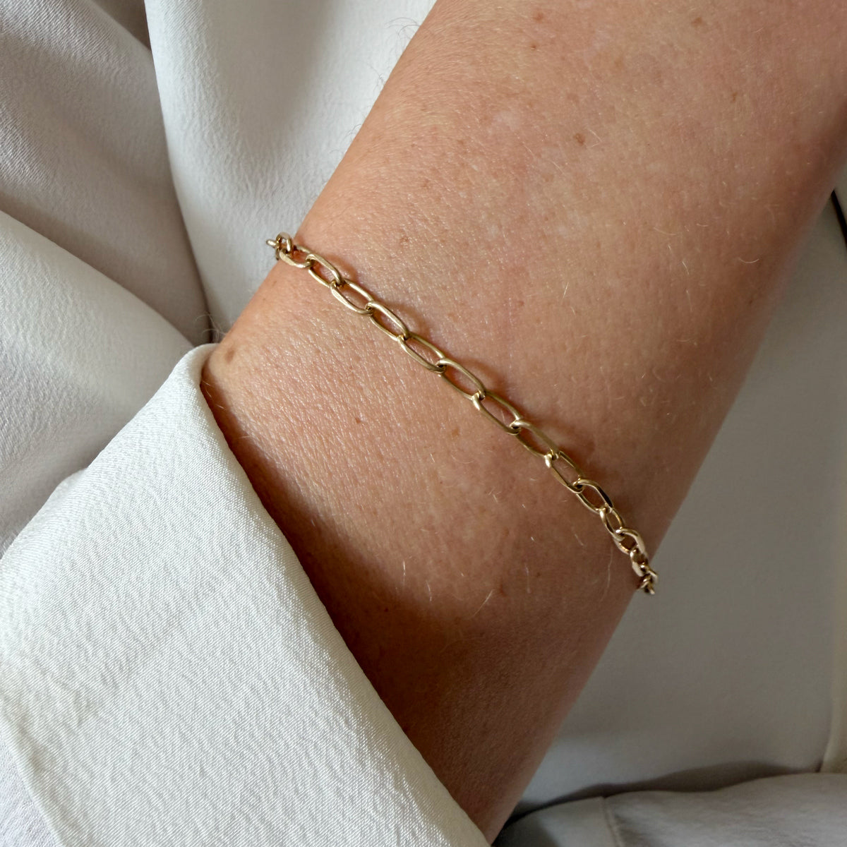 14K Yellow Gold Oval Link Charm Bracelet - 7.5 inch