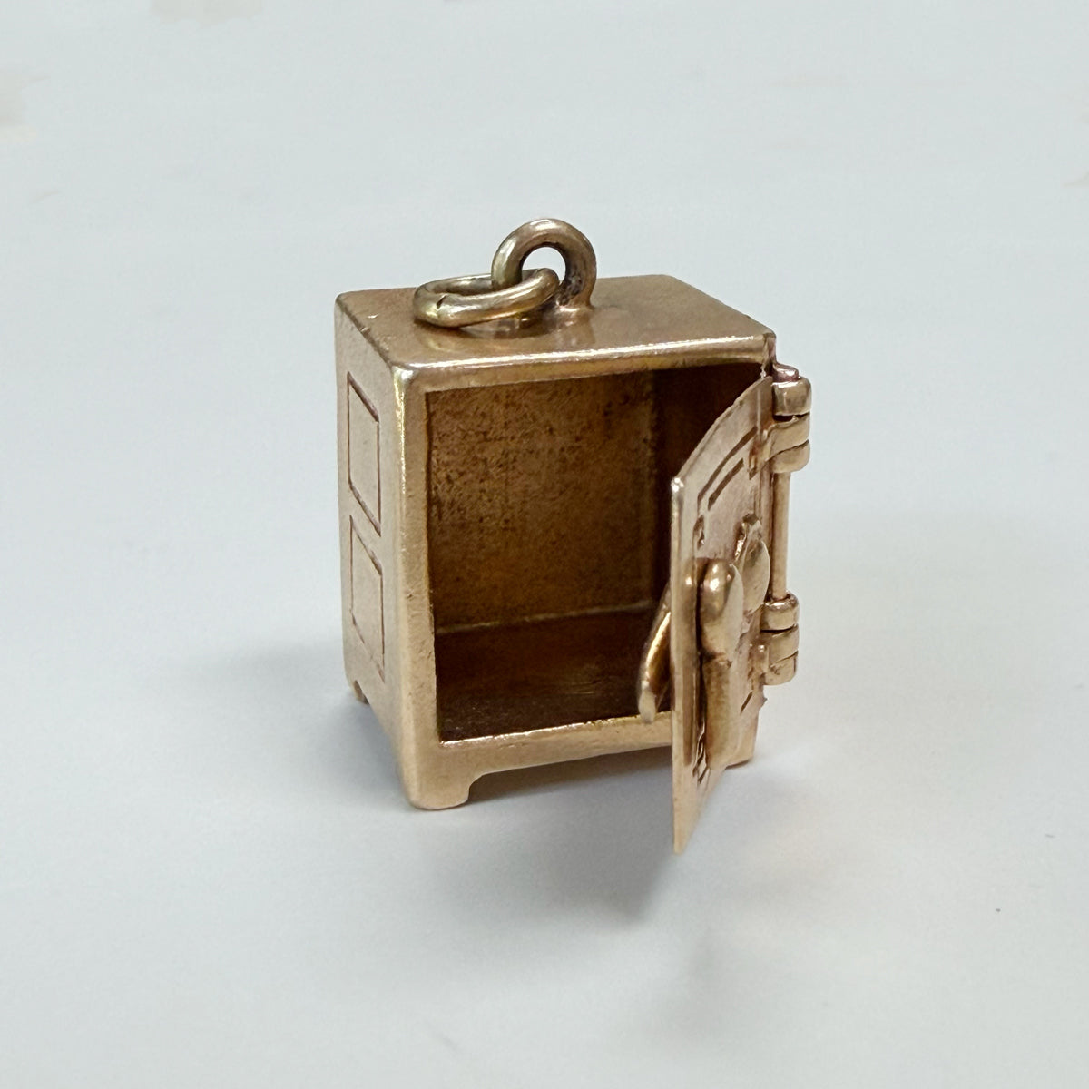 14K Gold Vintage 3D Vault Charm