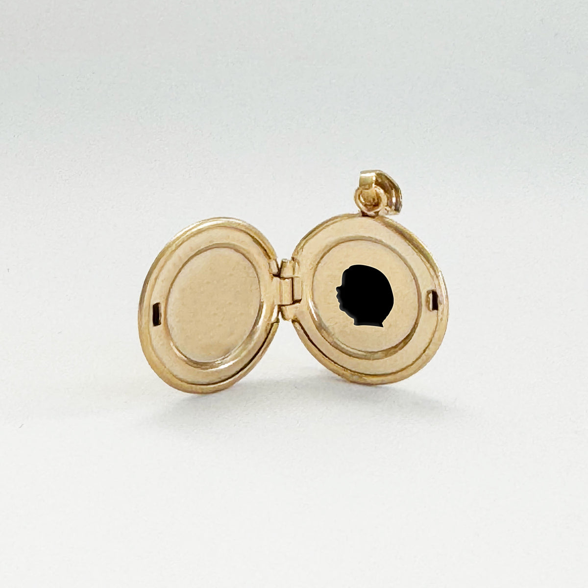 14k Yellow Gold Petite Silhouette Locket Necklace - Vana Chupp Studio