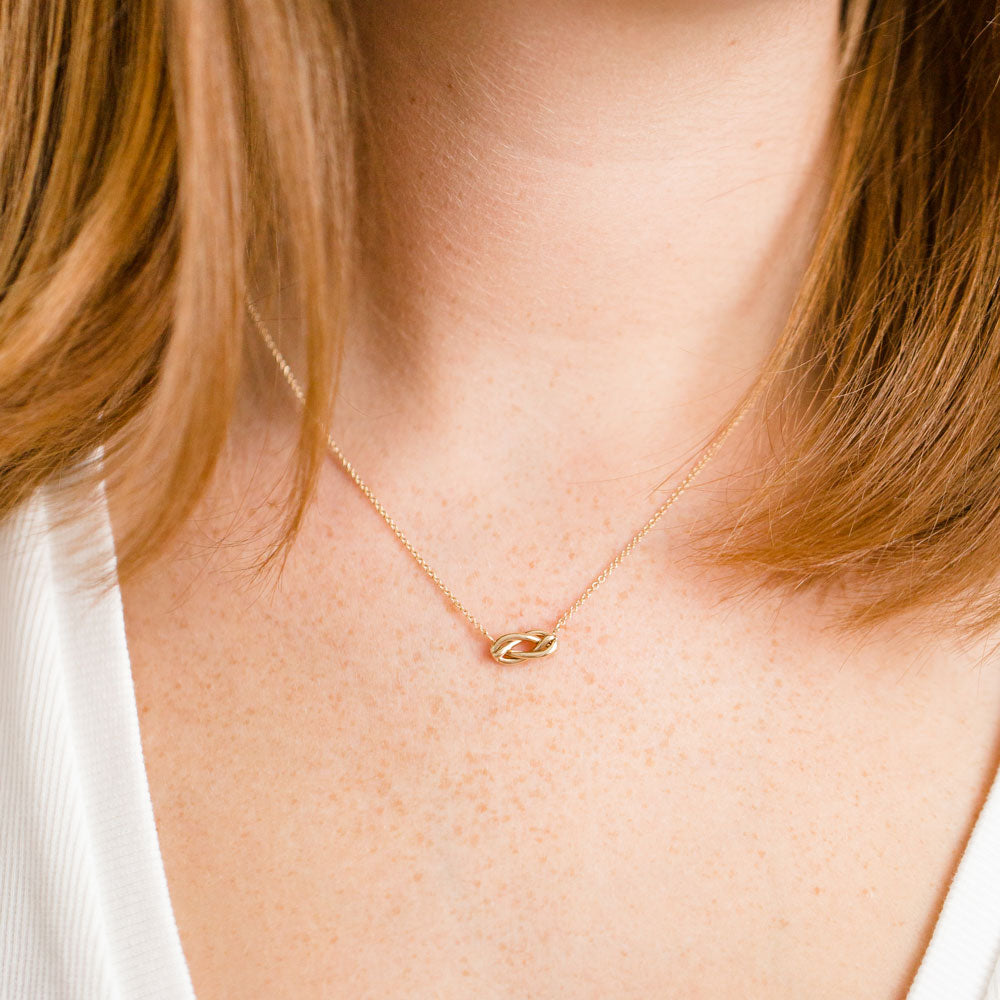 The Knot Necklace
